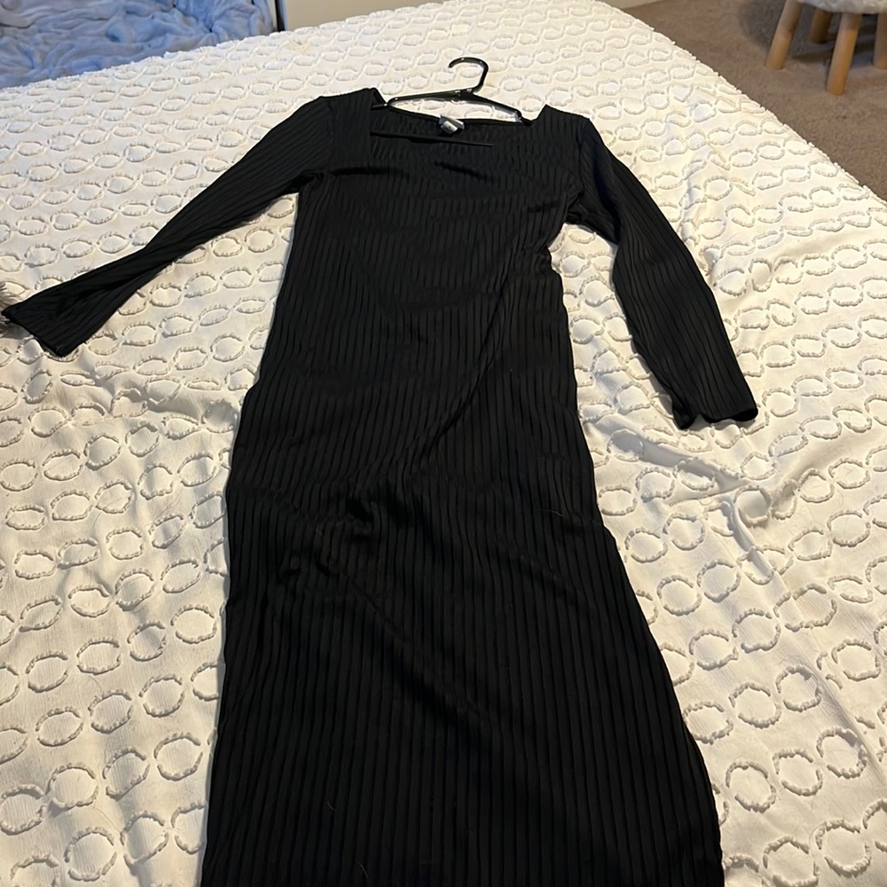 Black ribbed midi dress